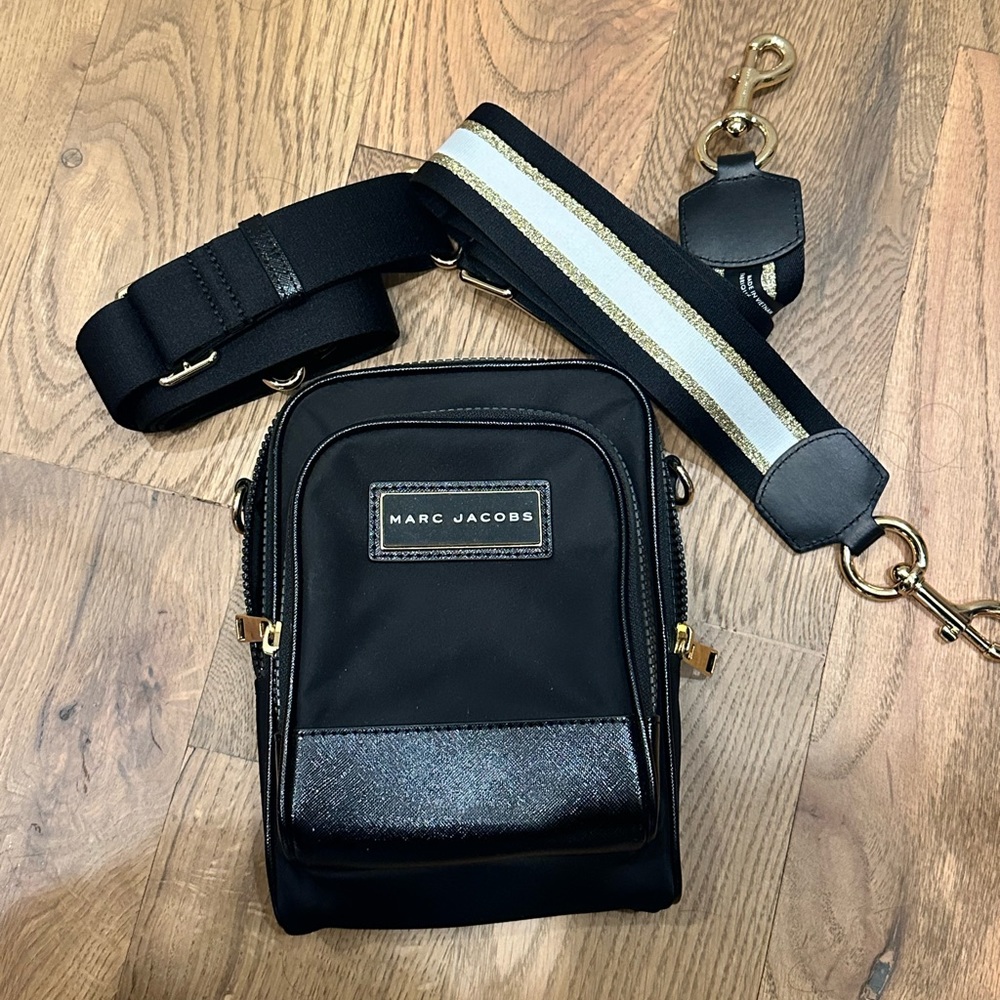 Marc Jacobs crossbody w/2 straps